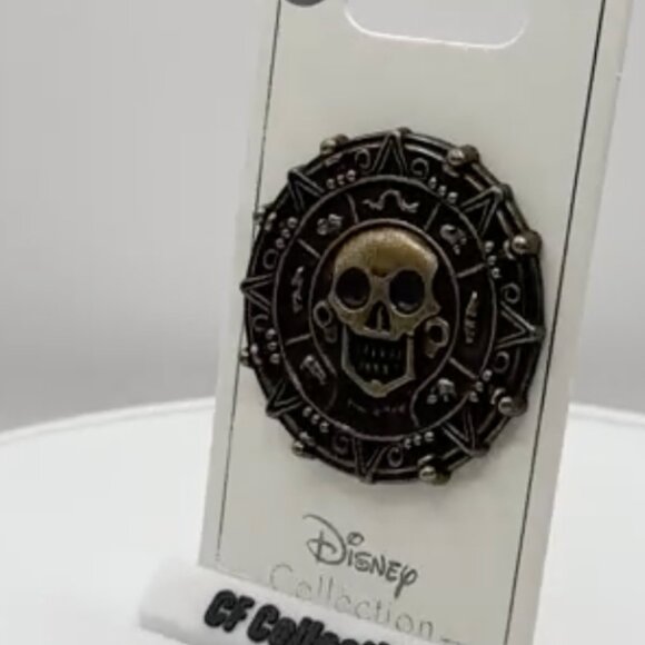 Disney Trading Pin Pirates of the Caribbean Skull Medallion Coin Black Pearl - Picture 4 of 5
